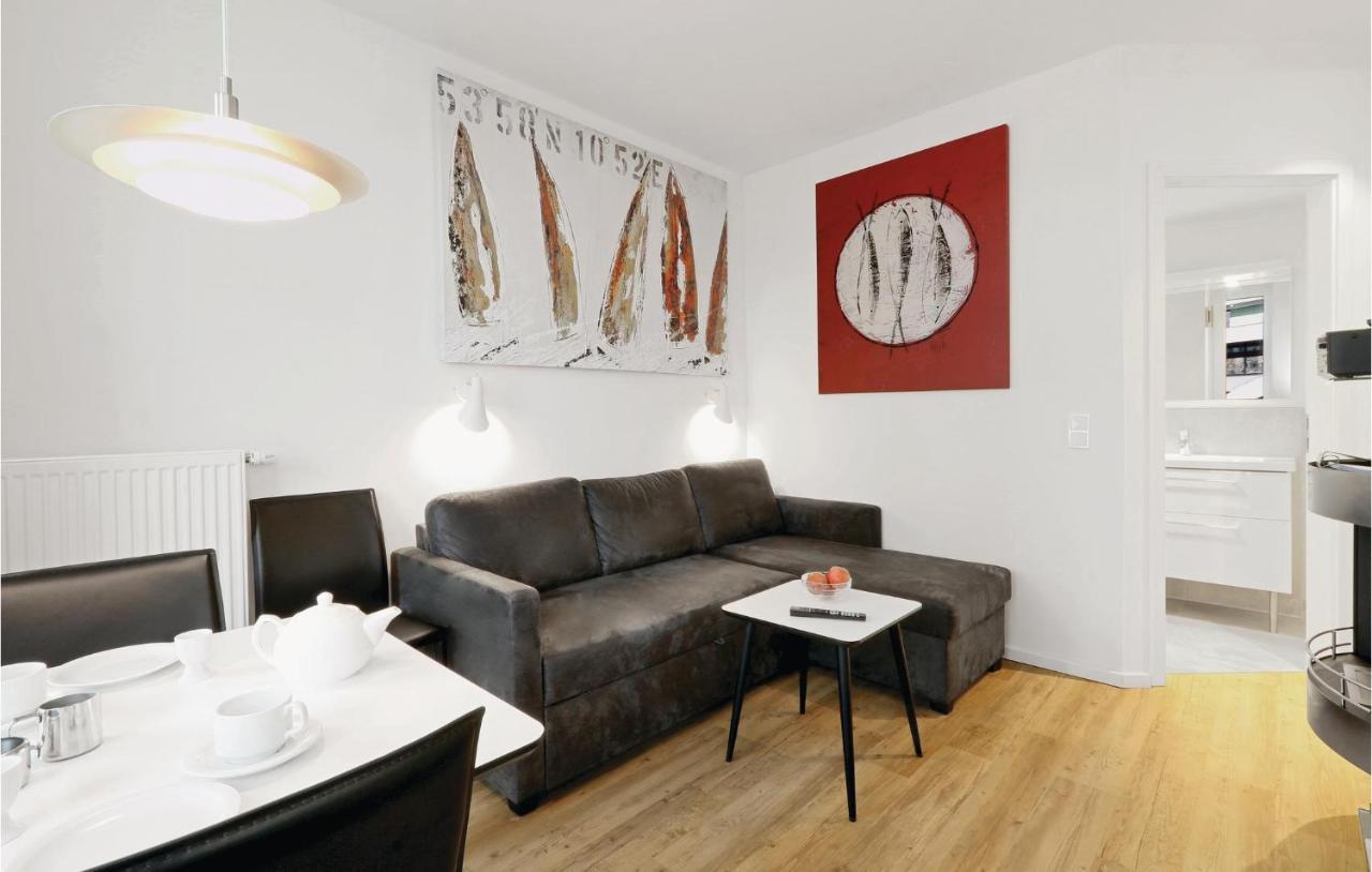 Cozy Apartment In Luebeck Travemuende With Kitchen Exterior photo
